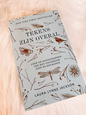 Boek: Tekens zijn overal - Laura Lynne Jackson